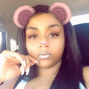 Meet your Posher, Chantelle